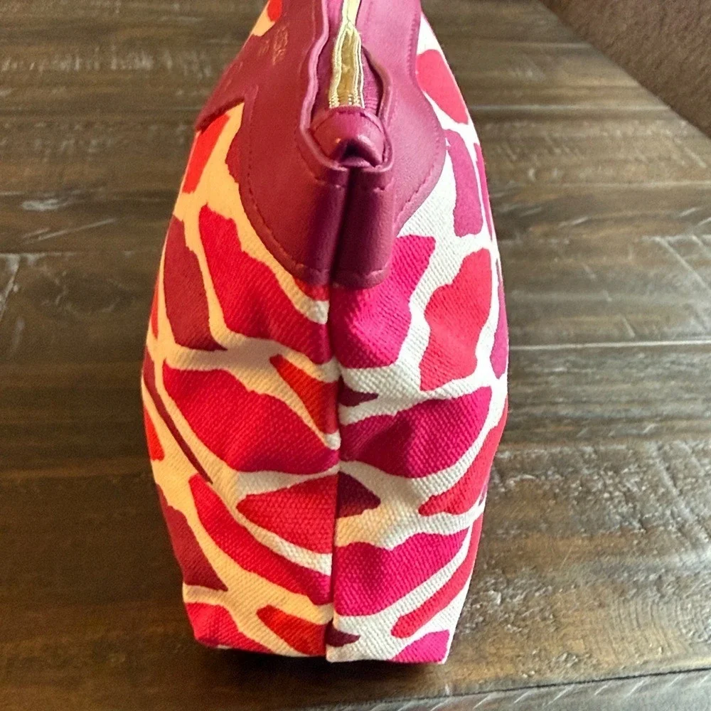 Estee  Lauder x Kendra Dandy Pink Lips ‎ Cosmetic Bag  Pink and Red